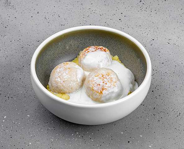 Chicken meatballs with mashed potatoes