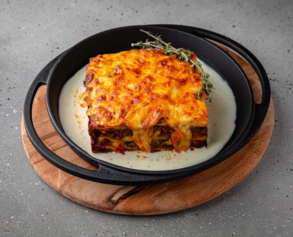 Lasagna with veal and baked eggplant