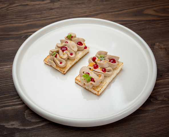  Parfait din ficat de pui cu gel de merișoare