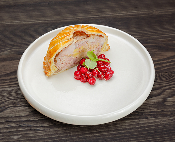 Meat pie with cranberry sauce