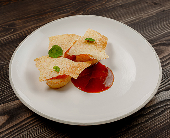 Картофель конфи с луковым демигласом и трюфелем