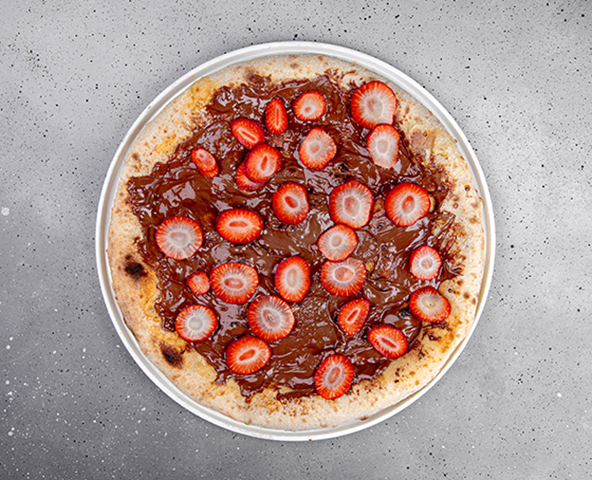 Pizza with Nutella and strawberries