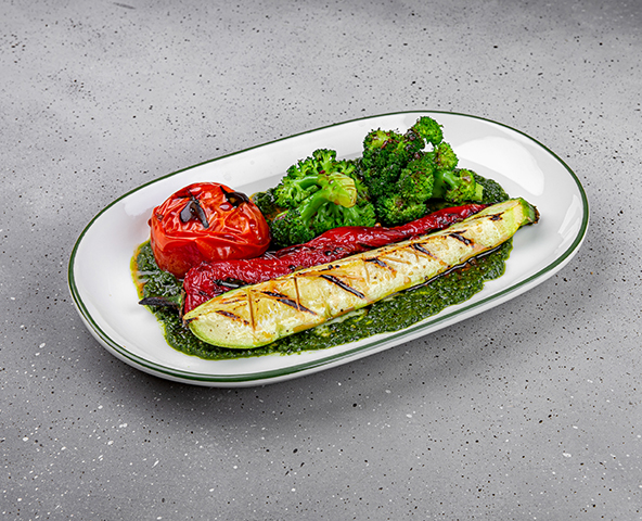 Grilled vegetables with pesto sauce